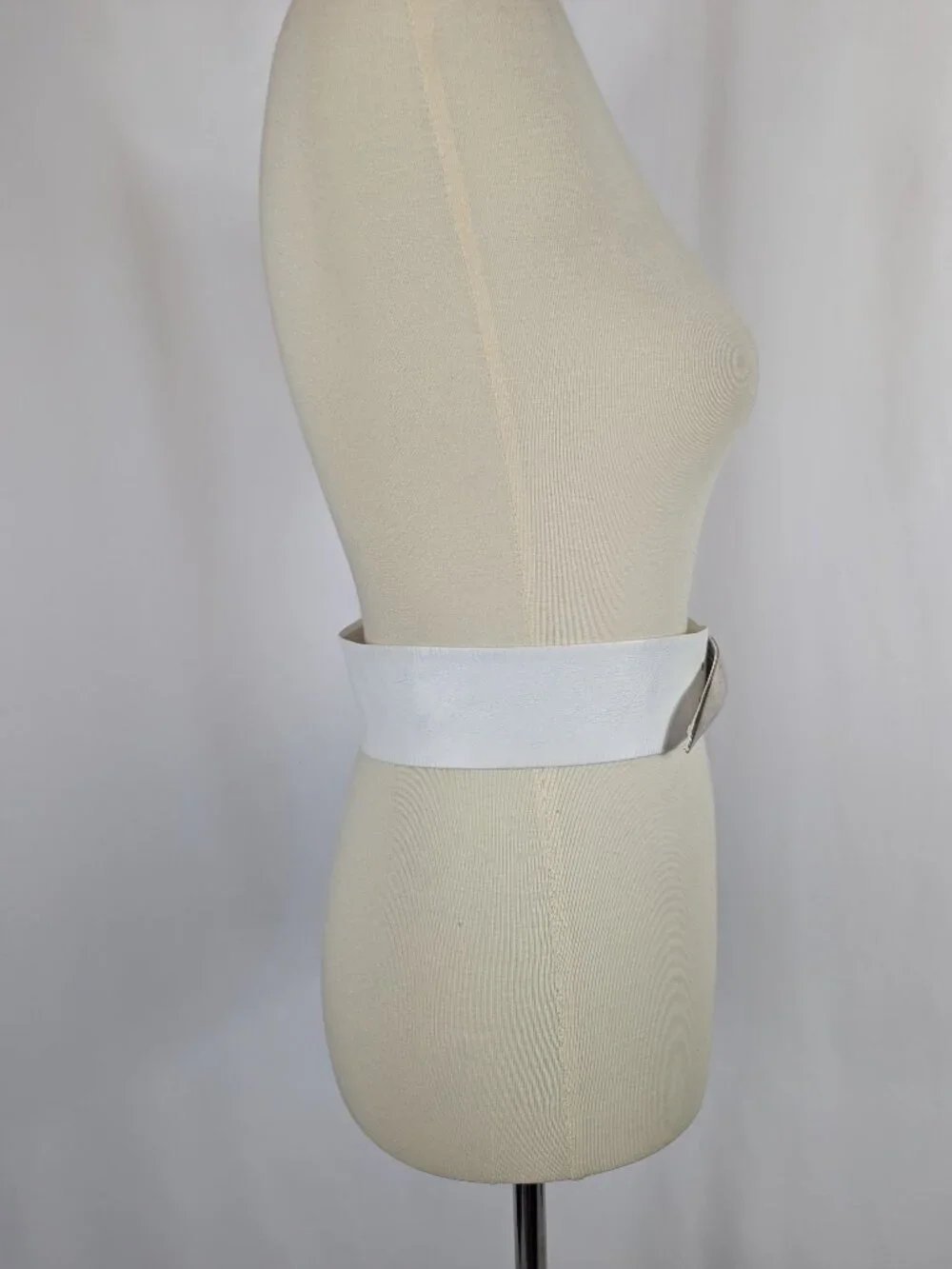 N/A vintage white